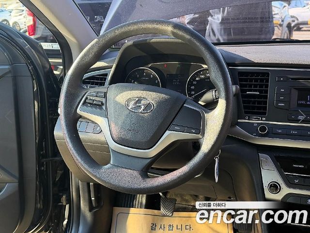 Hyundai AVANTE 2016 — photo 8