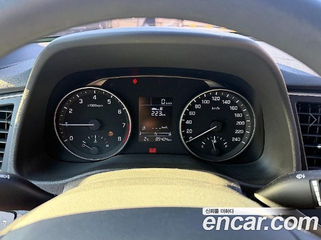 Hyundai AVANTE 2016 — photo 9
