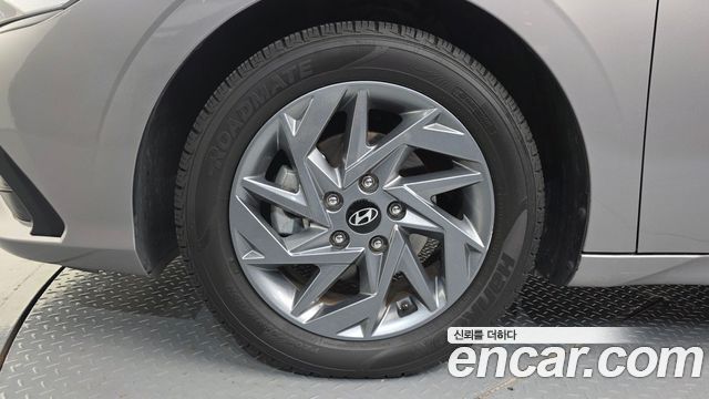 Hyundai AVANTE 2024 — photo 5