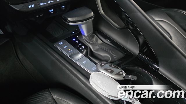 Hyundai AVANTE 2024 — photo 9