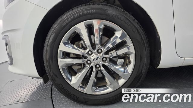 Kia Canival 2018 — photo 5