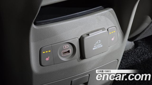 Kia Canival 2018 — photo 18