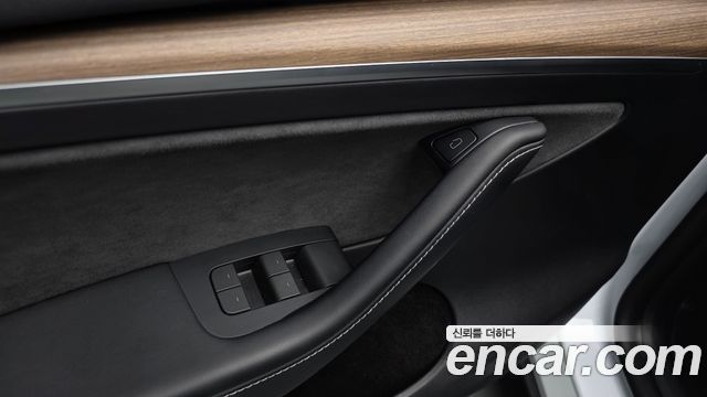 Tesla Model Y 2024 — photo 30