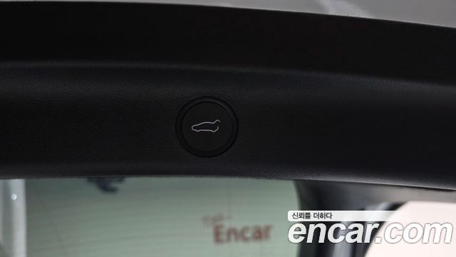 Tesla Model Y 2024 — photo 33