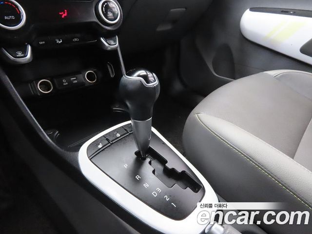 Kia morning 2017 — photo 11