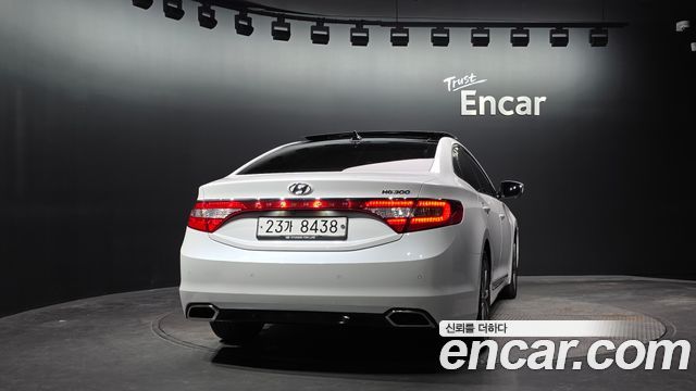 Hyundai Grandeur 2015 — photo 4