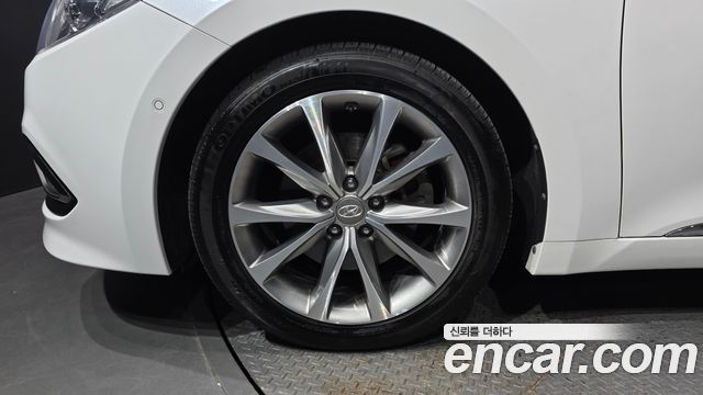 Hyundai Grandeur 2015 — photo 5
