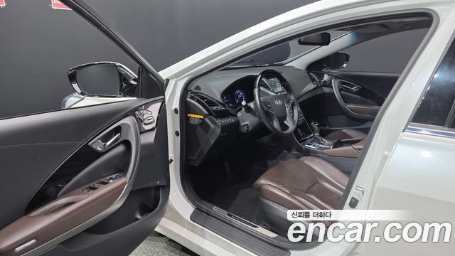 Hyundai Grandeur 2015 — photo 13