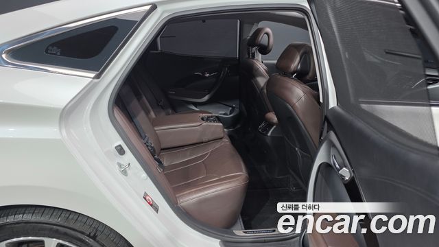 Hyundai Grandeur 2015 — photo 17