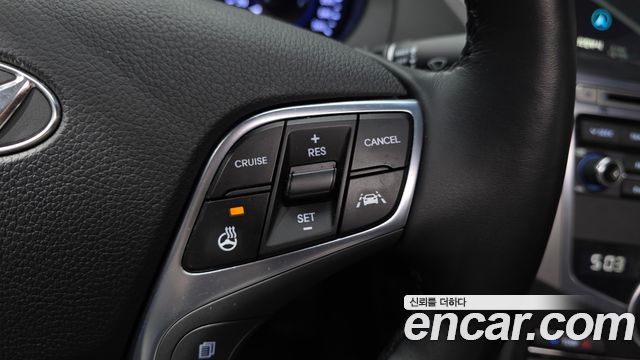 Hyundai Grandeur 2015 — photo 21