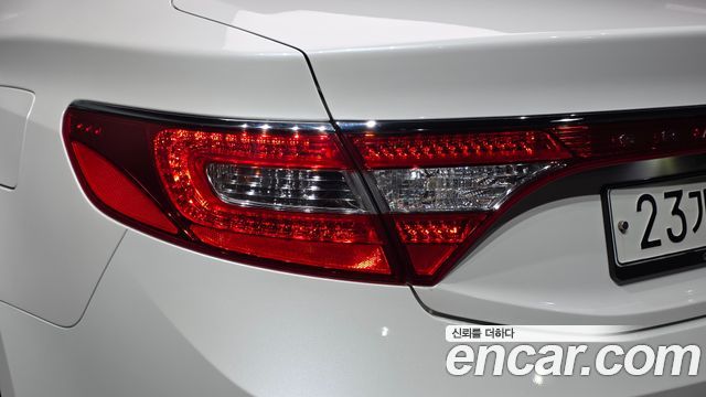Hyundai Grandeur 2015 — photo 9
