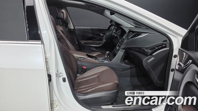Hyundai Grandeur 2015 — photo 16