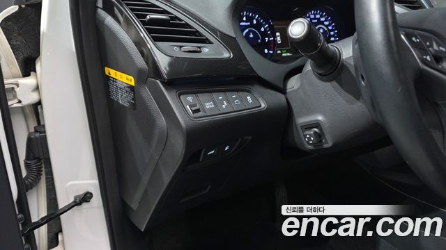 Hyundai Grandeur 2015 — photo 30
