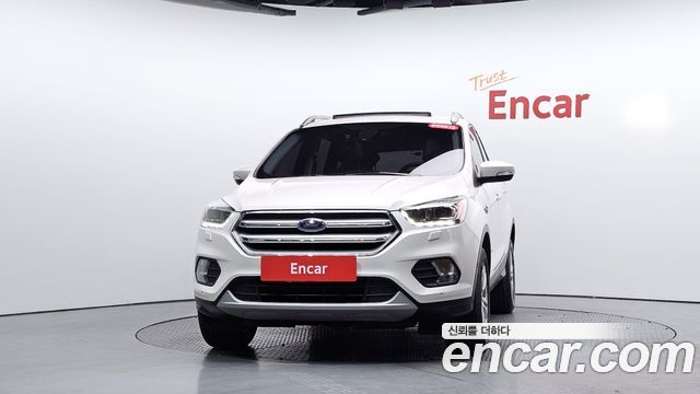 Ford Kuga 2017 — photo 3