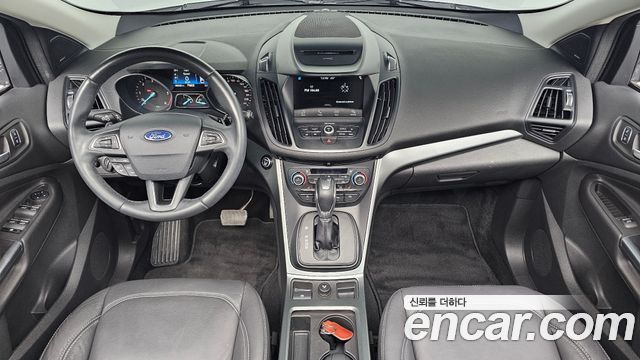 Ford Kuga 2017 — photo 10