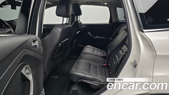 Ford Kuga 2017 — photo 18