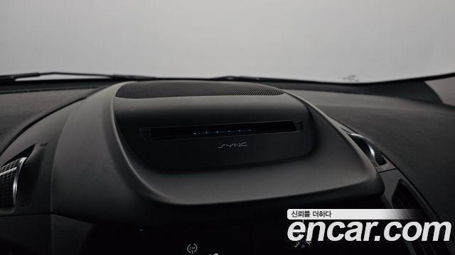 Ford Kuga 2017 — photo 23