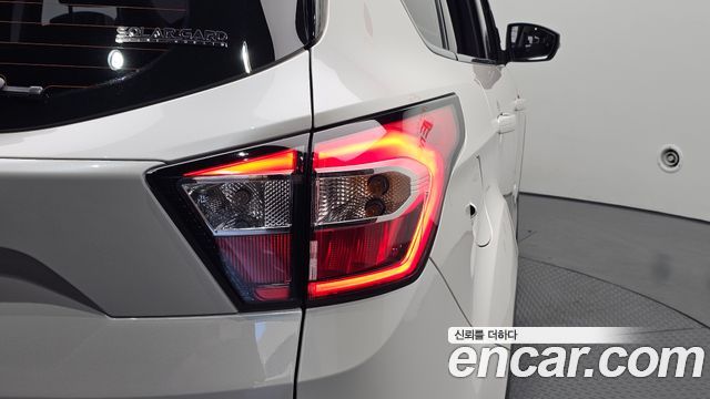 Ford Kuga 2017 — photo 9