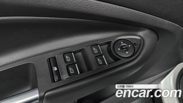 Ford Kuga 2017 — photo 29