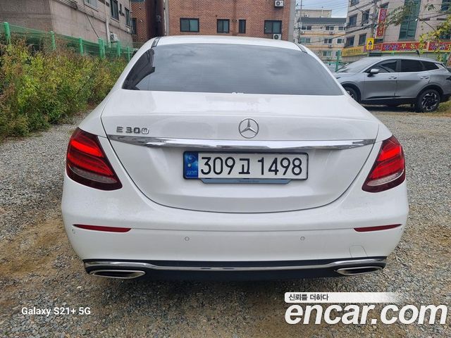 Mercedes-Benz E-Class 2020 — photo 2