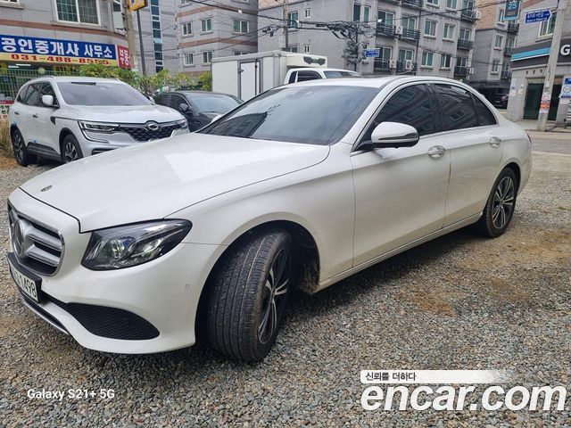 Mercedes-Benz E-Class 2020 — photo 3