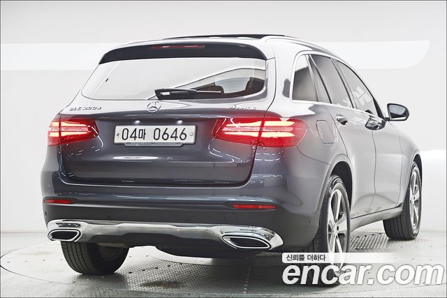 Mercedes-Benz GLC-Class 2016 — photo 4