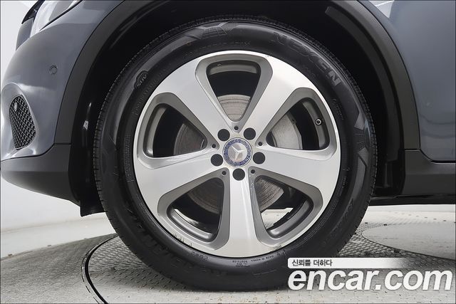 Mercedes-Benz GLC-Class 2016 — photo 5