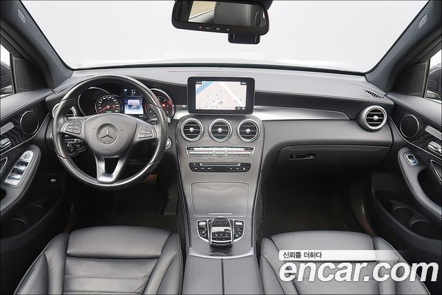 Mercedes-Benz GLC-Class 2016 — photo 7