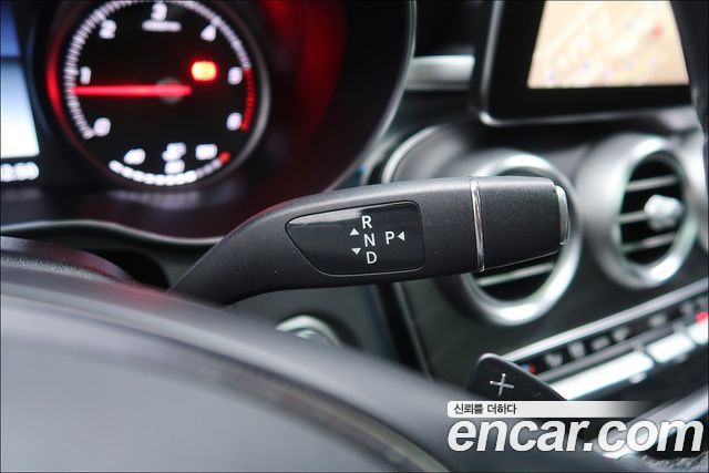 Mercedes-Benz GLC-Class 2016 — photo 9