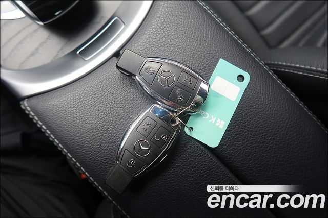Mercedes-Benz GLC-Class 2016 — photo 18
