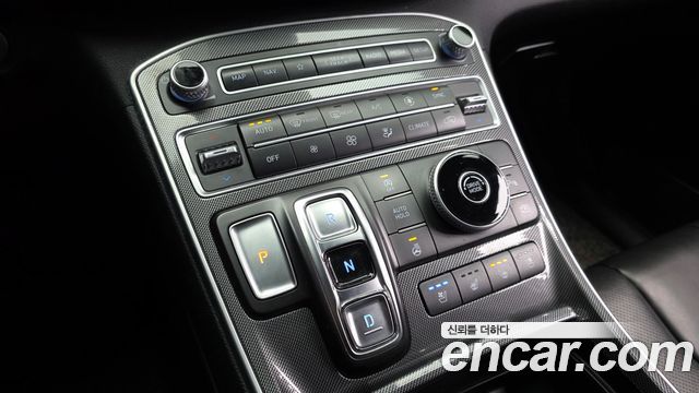 Hyundai Santafe 2021 — photo 12
