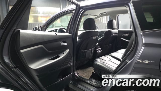 Hyundai Santafe 2021 — photo 16