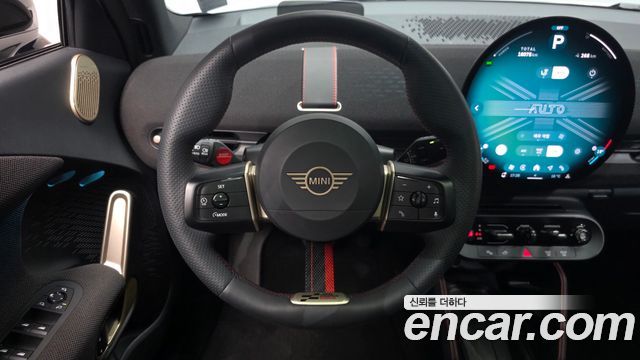 Mini Aceman 2025 — photo 19