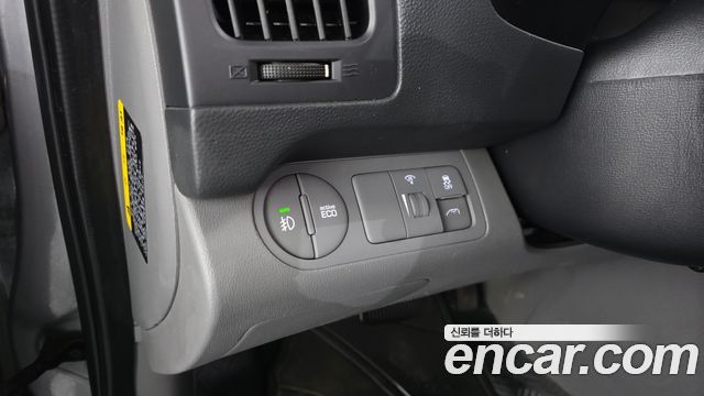 Hyundai Starex 2017 — photo 25