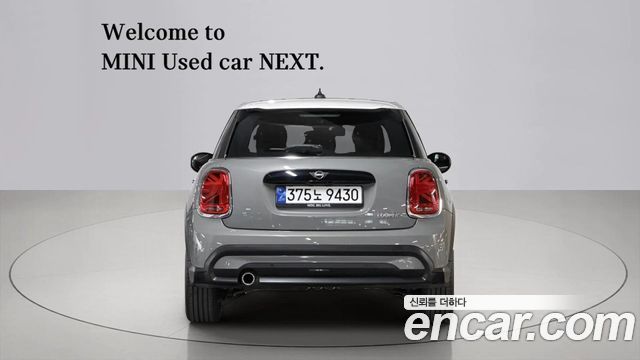 Mini Cooper 2023 — photo 4