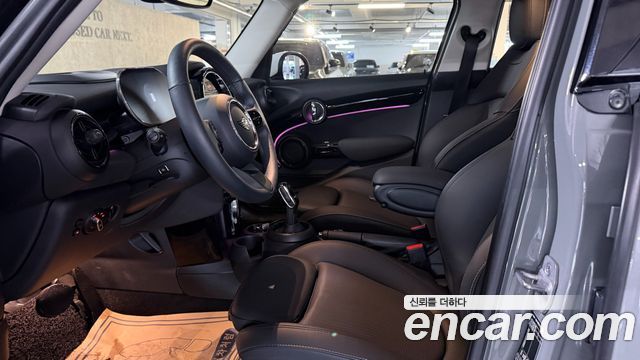 Mini Cooper 2023 — photo 10