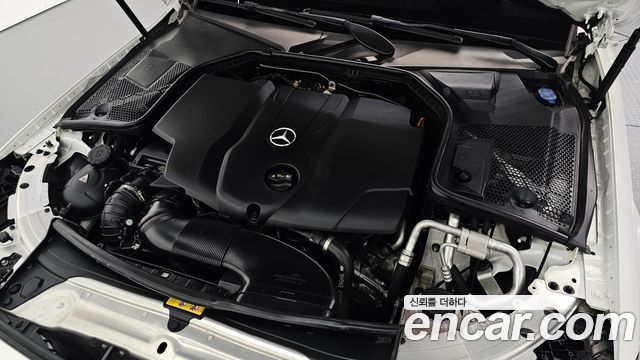 Mercedes-Benz C-Class 2018 — photo 6
