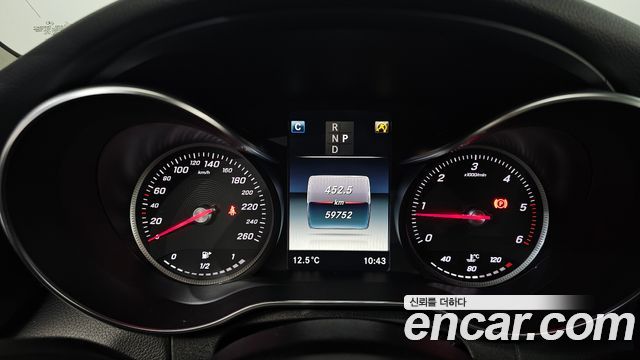 Mercedes-Benz C-Class 2018 — photo 8