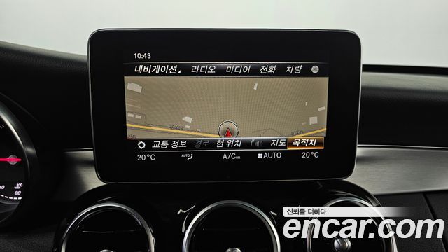 Mercedes-Benz C-Class 2018 — photo 12