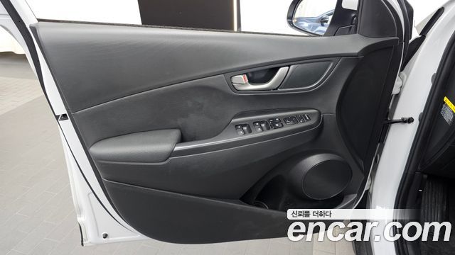 Hyundai Kona 2018 — photo 14