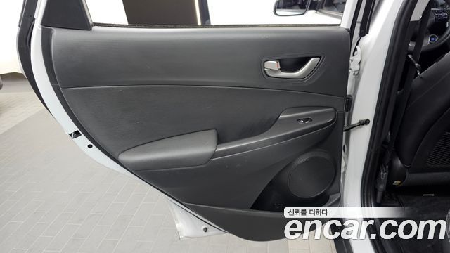 Hyundai Kona 2018 — photo 15