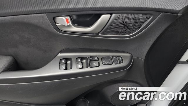Hyundai Kona 2018 — photo 27