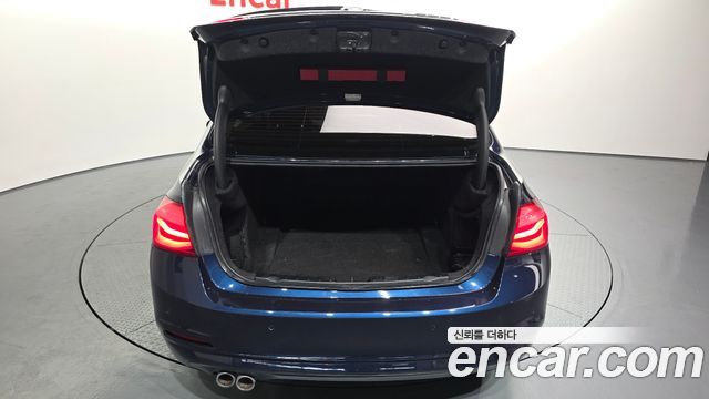 BMW 3-Series 2016 — photo 20
