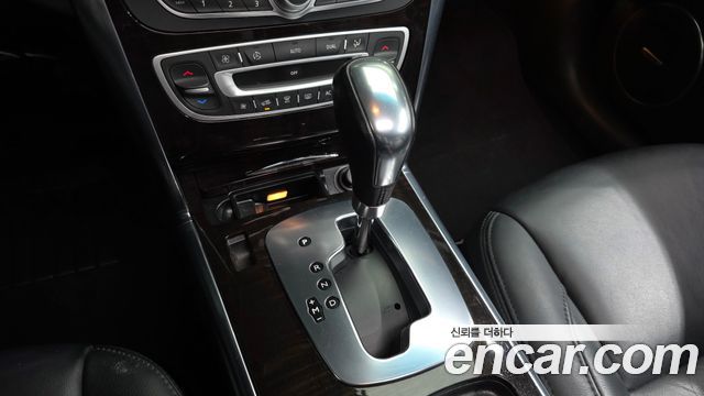 Renault Korea SM5  2010 — photo 12