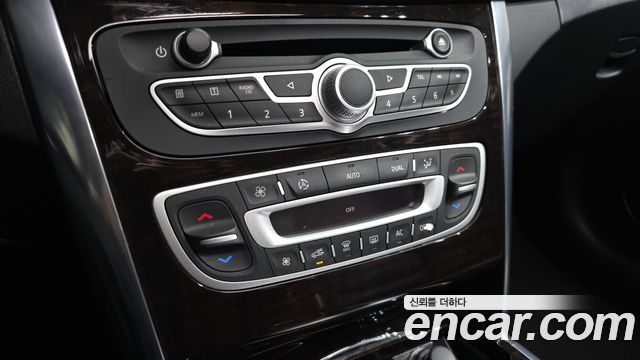 Renault Korea SM5  2010 — photo 22