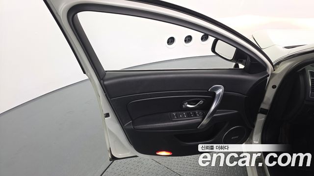 Renault Korea SM5  2010 — photo 14