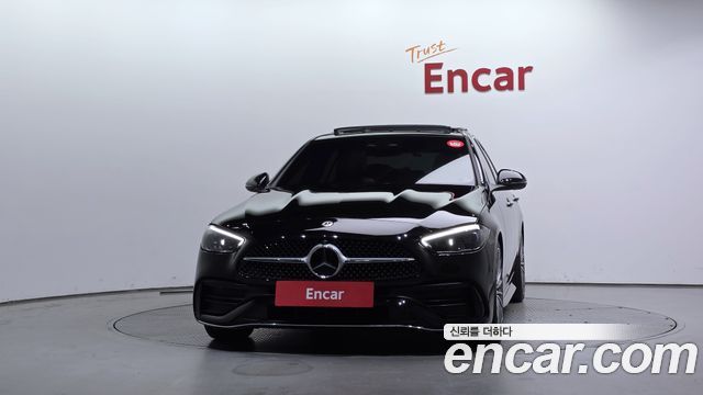 Mercedes-Benz C-Class 2023 — photo 3