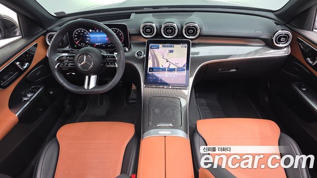 Mercedes-Benz C-Class 2023 — photo 10