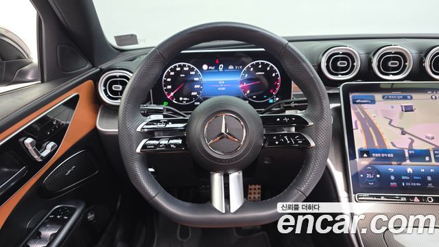 Mercedes-Benz C-Class 2023 — photo 19