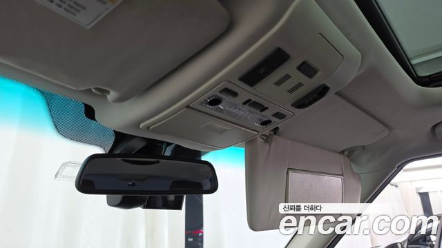 Land Rover Range Rover 2011 — photo 17